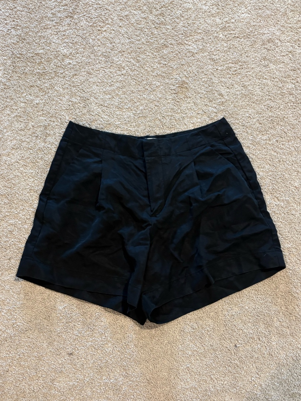 Gap Black Soft Suit Tailored Shorts | Size 6 | 5” Inseam